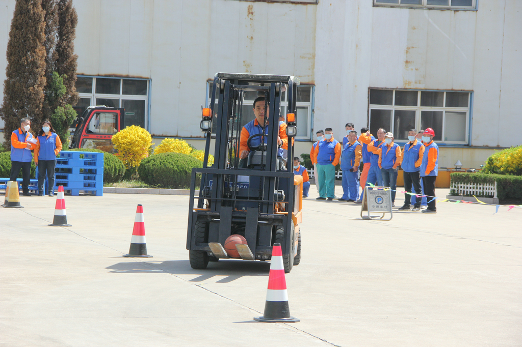 古天乐太阳集团城举办2023年度叉车工岗位技能竞赛