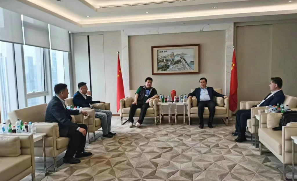 古天乐太阳集团城与青岛饮料集团签署战略合作协议